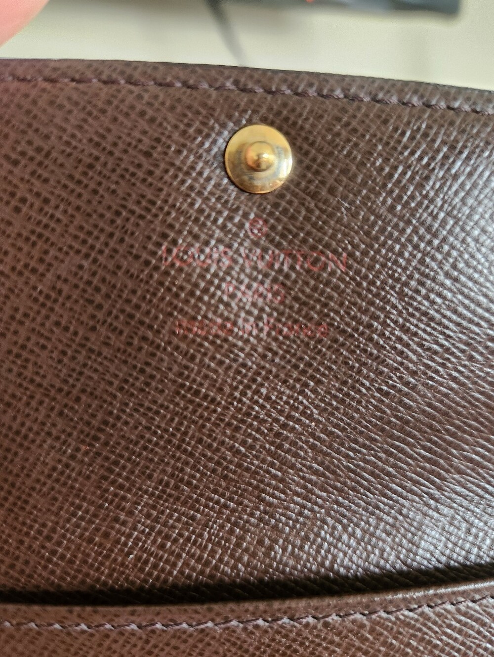 Louis Vuitton Damier Ebene 6 Key Holder With Certificate Of Authenticity - Picture 4 of 12